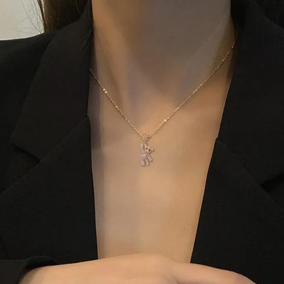 Adorable teddy bear necklace - Picture 2 of 7